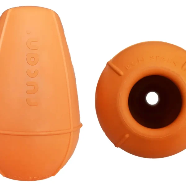 Brinquedo para cães em formato cônico médio, laranja, feito de borracha natural - quique aleatório, recarregável e seguro, fabricado na Espanha pela Rucan.